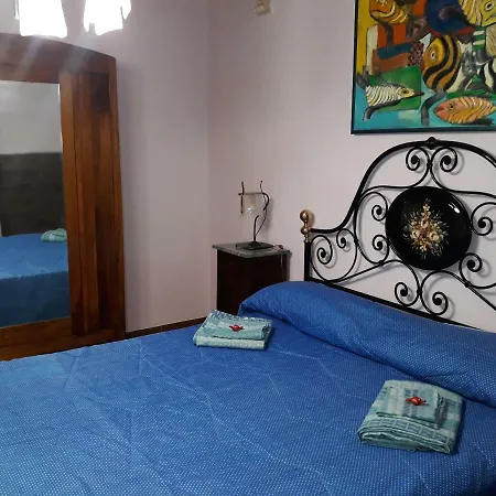 Nel Centro Storico Di Fabriano/apartment In The Historic Center Of