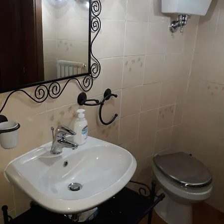 Lejlighed Nel Centro Storico Di Fabriano/apartment In The Historic Center Of